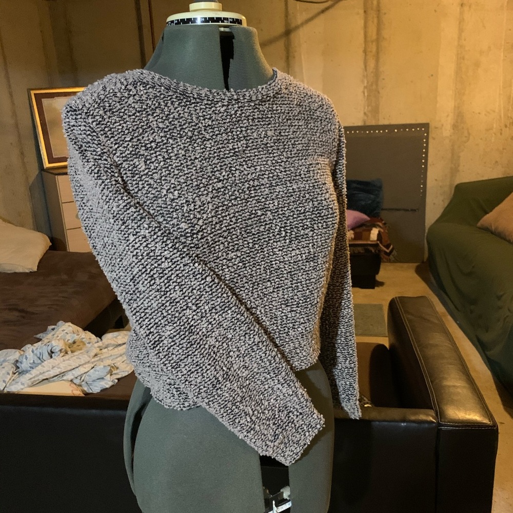 Sweater - Picture 2 of 4